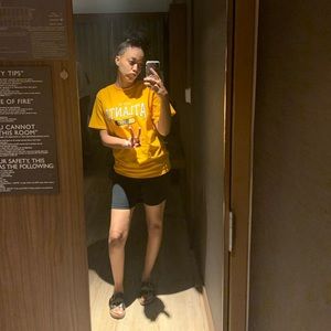 Meet your Posher, Alazja